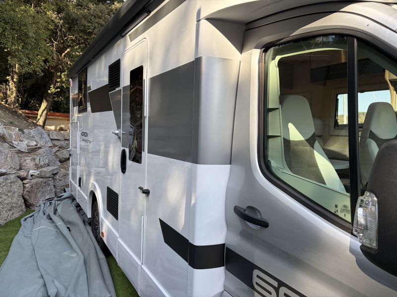 En venta Ford Horon 66 xt Gris 2026 Barcelona foto 5