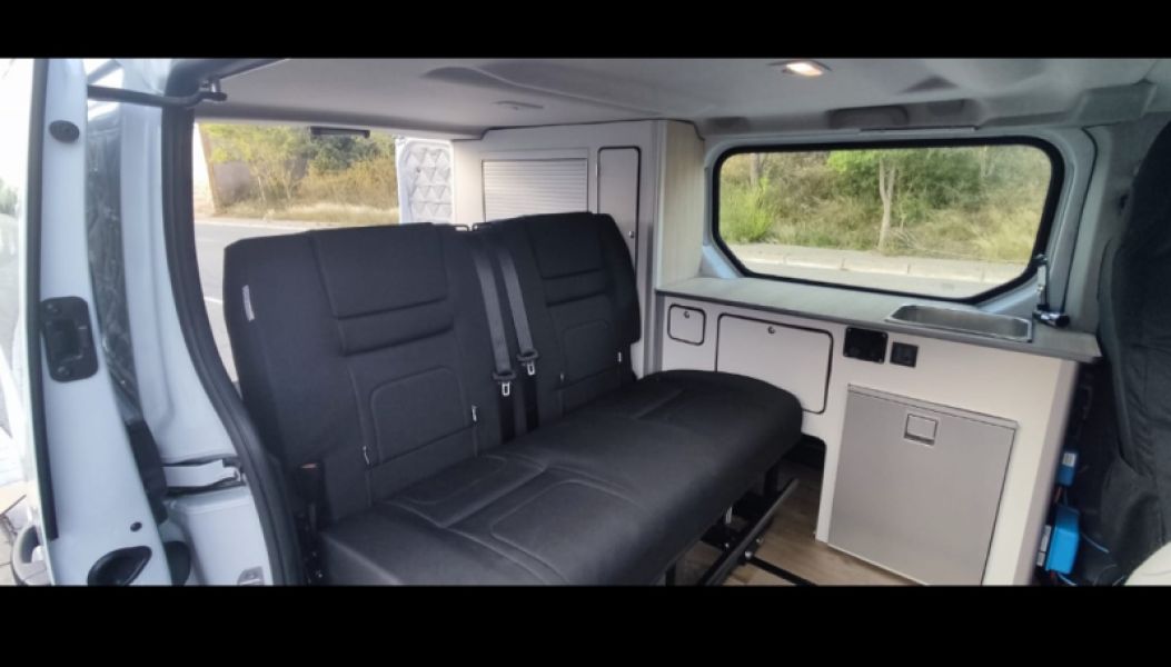 En venta Renault Trafic Blanco 2022 Barcelona foto 6