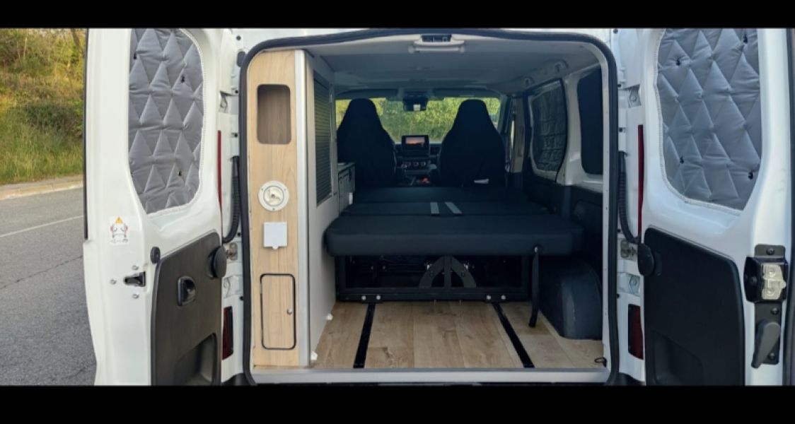 En venta Renault Trafic Blanco 2022 Barcelona foto 8