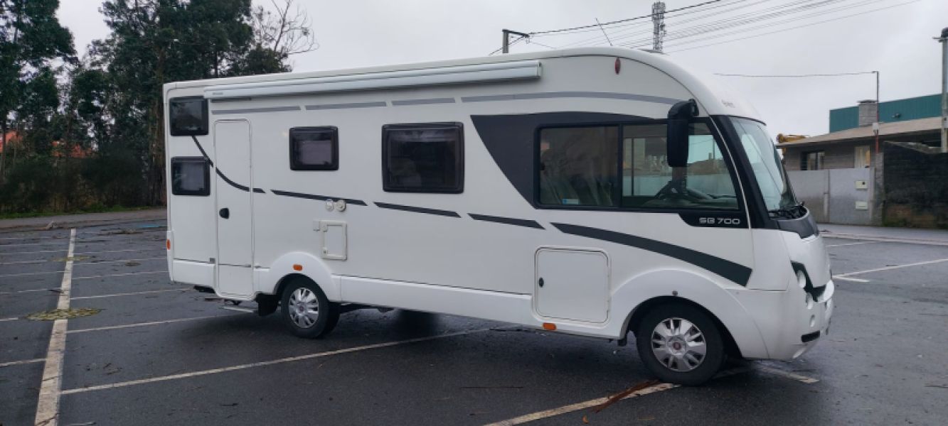 En venta Fiat ITINEO 700SB Blanco 2017 Pontevedra foto 1