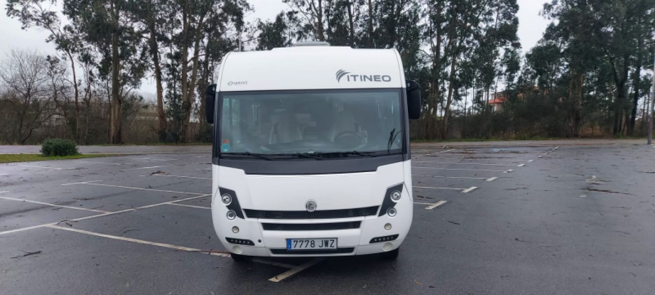 En venta Fiat ITINEO 700SB Blanco 2017 Pontevedra foto 2