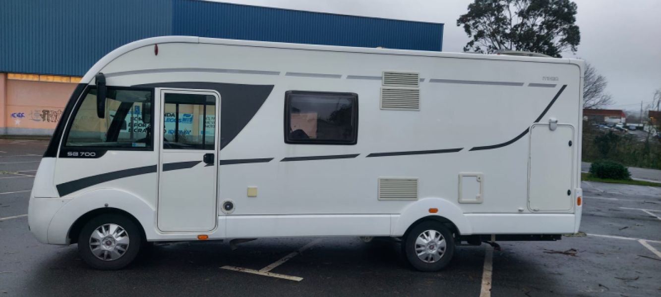 En venta Fiat ITINEO 700SB Blanco 2017 Pontevedra foto 3