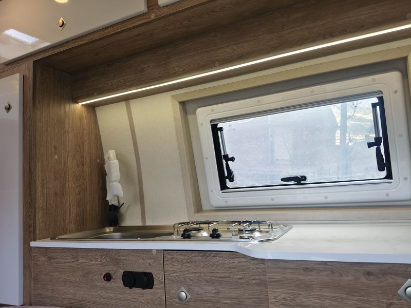 En venta Ford Transit Nugget  Gris 2014 Guadalajara foto 3