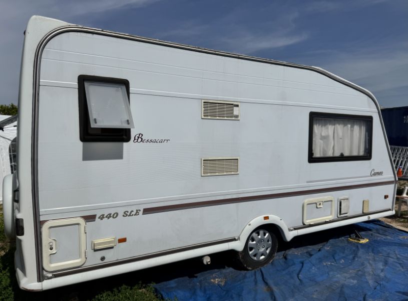 En venta Bavaria-Camp Cameo 440SLE Blanco 2001 Valencia foto 1