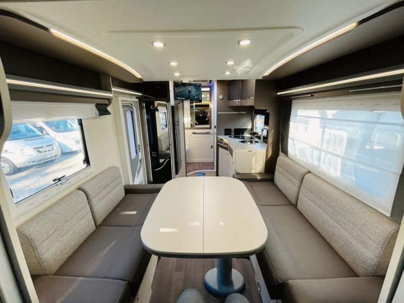 En venta Challenger Mageo Premium 260  Blanco 2019 Madrid foto 7