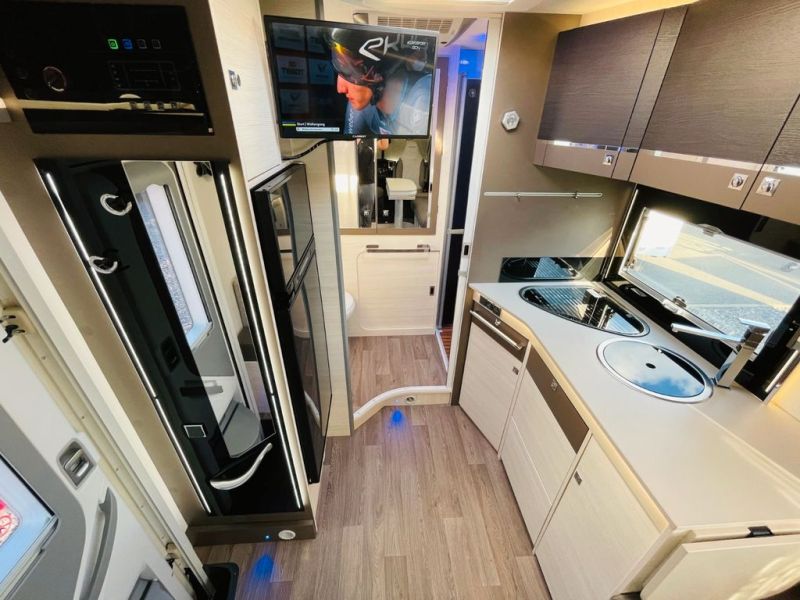 En venta Challenger Mageo Premium 260  Blanco 2019 Madrid foto 10