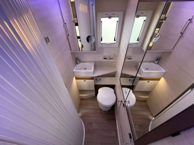 En venta Challenger Mageo Premium 260  Blanco 2019 Madrid foto 17