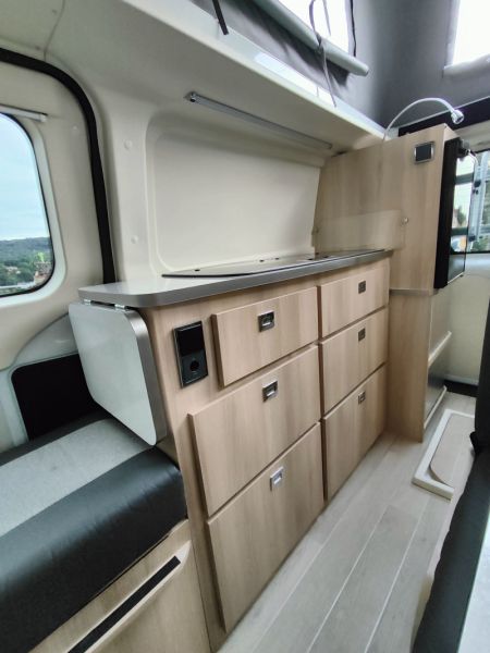 En venta Dreamer ford transit capland  Blanco 2020 Barcelona foto 8