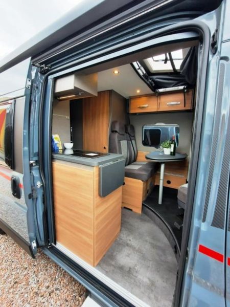 En venta Dethleffs  Globetrail 600 DF Classic Azul 2024 Madrid foto 10