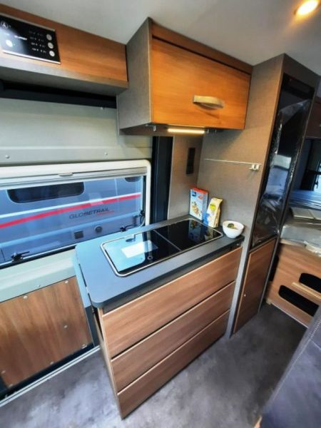 En venta Dethleffs  Globetrail 600 DF Classic Azul 2024 Madrid foto 11