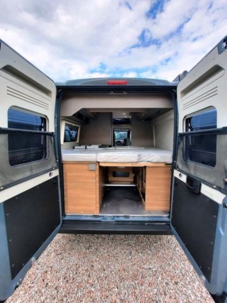 En venta Dethleffs  Globetrail 600 DF Classic Azul 2024 Madrid foto 16