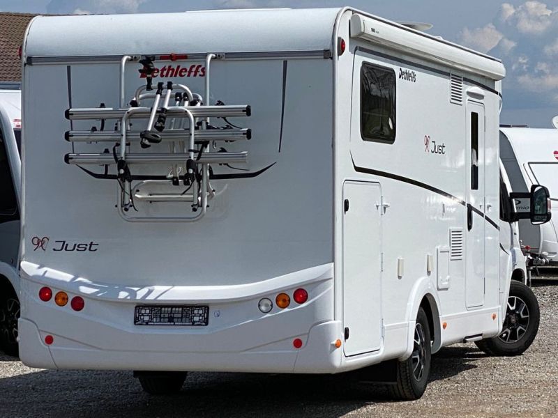 En venta Dethleffs  Just 90T 7052 EB  Blanco 2021 Madrid foto 5