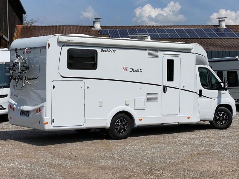 En venta Dethleffs  Just 90T 7052 EB  Blanco 2021 Madrid foto 6