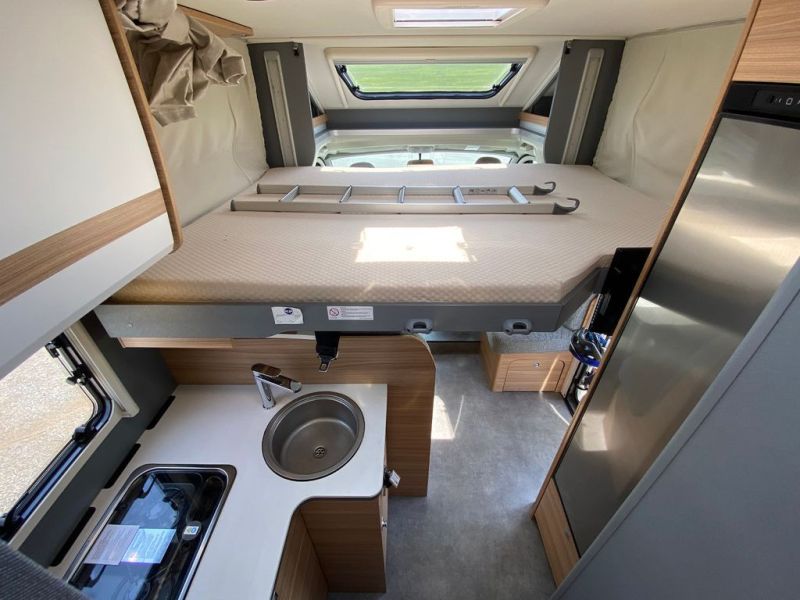 En venta Dethleffs  Just 90T 7052 EB  Blanco 2021 Madrid foto 15