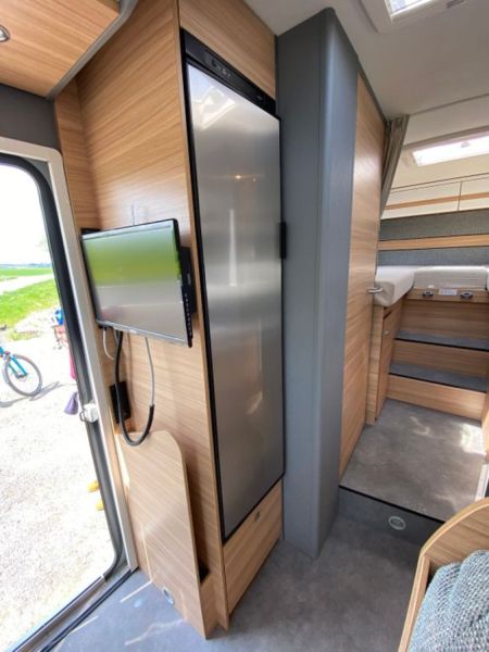 En venta Dethleffs  Just 90T 7052 EB  Blanco 2021 Madrid foto 20