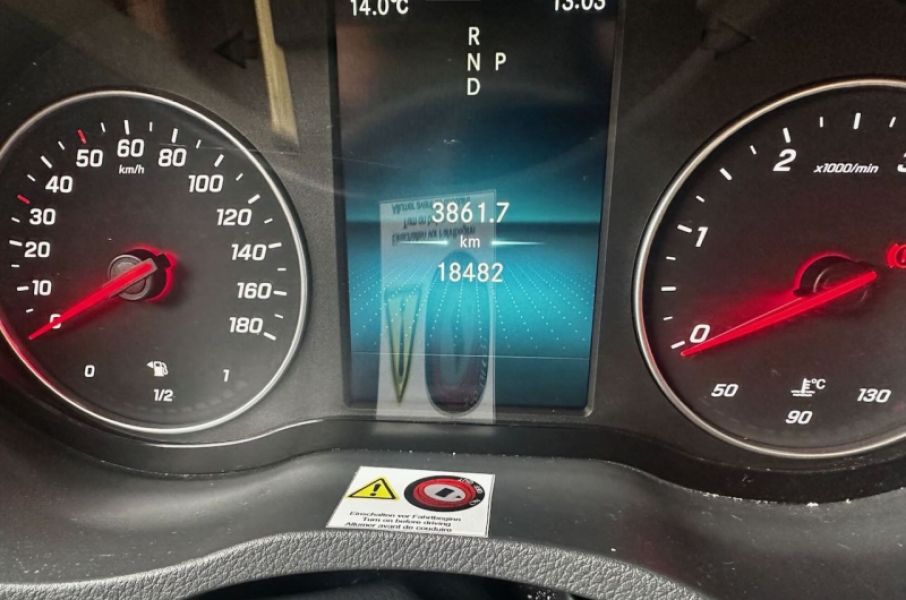 En venta Euro Liner MOBIL PROFILA 726 Blanco 2023 Madrid foto 8