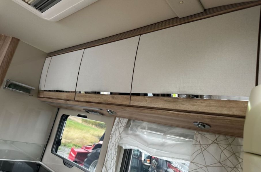 En venta Euro Liner MOBIL PROFILA 726 Blanco 2023 Madrid foto 11