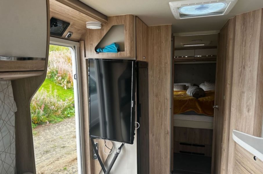 En venta Euro Liner MOBIL PROFILA 726 Blanco 2023 Madrid foto 12