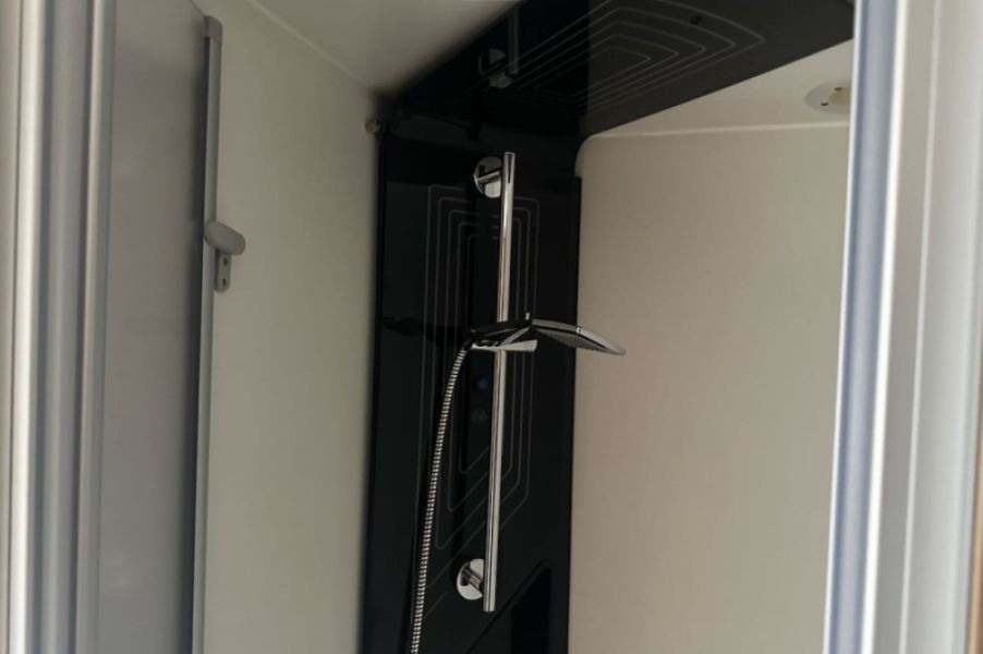 En venta Euro Liner MOBIL PROFILA 726 Blanco 2023 Madrid foto 17