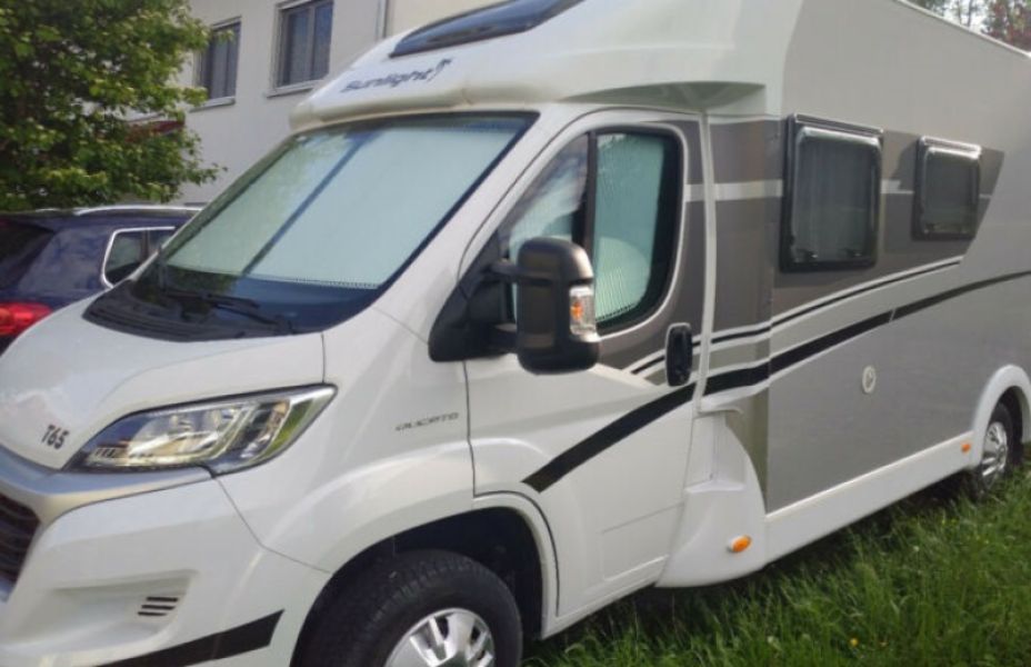 En venta Fiat Capron Luxus Gris 2018 Madrid foto 1