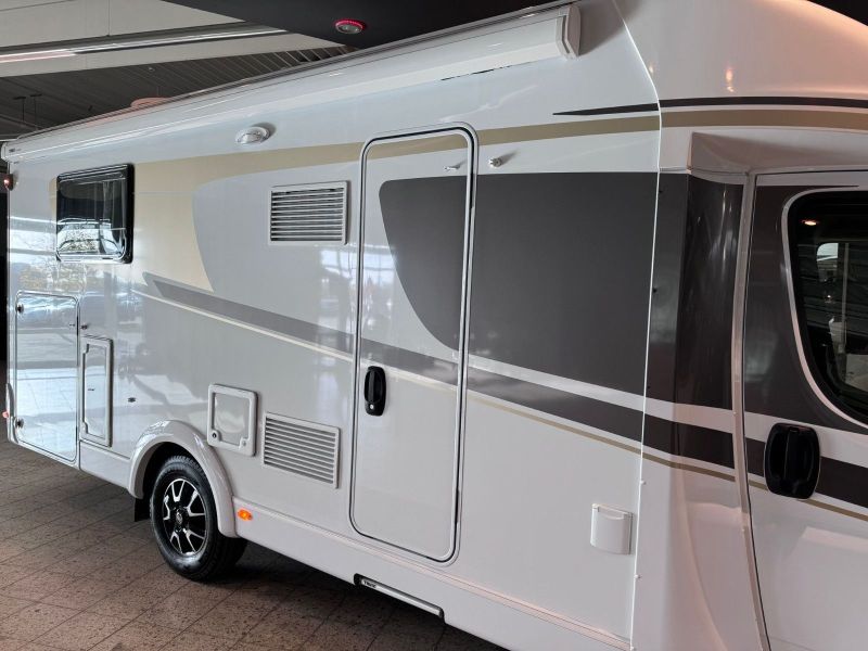 En venta Fiat Capron T68 Blanco 2018 Madrid foto 7