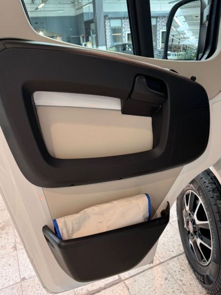 En venta Fiat Capron T68 Blanco 2018 Madrid foto 9