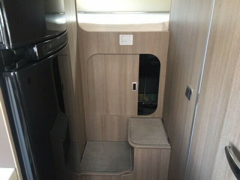 En venta Ford Wohnmobil Challenger C394 Genisis  Blanco 2016 Madrid foto 12