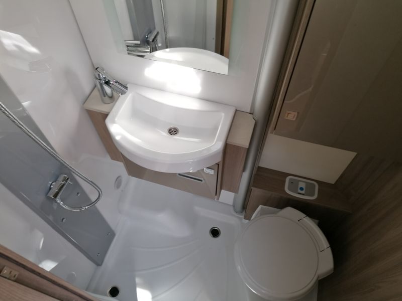 En venta LMC Elemento T 668 G Blanco 2020 Madrid foto 4