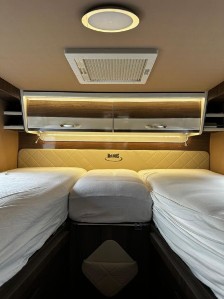 En venta McLouis KARAT 873 2.2 HDI 165 PK Dakairco Blanco 2023 Madrid foto 2