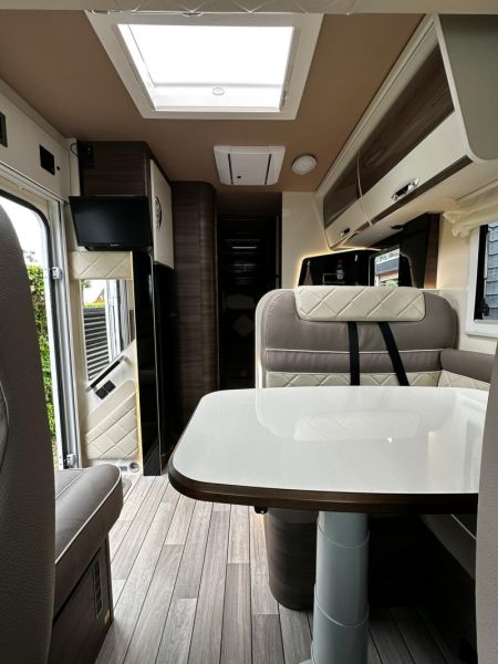 En venta McLouis KARAT 873 2.2 HDI 165 PK Dakairco Blanco 2023 Madrid foto 12