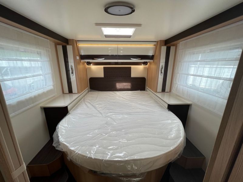 En venta McLouis  MC 4 281   Blanco 2022 Madrid foto 14