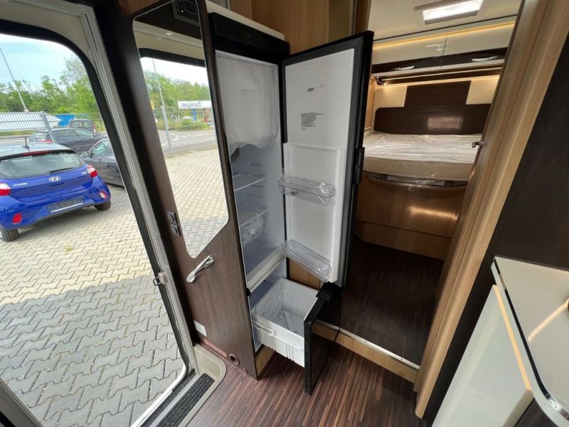 En venta McLouis  MC 4 281   Blanco 2022 Madrid foto 19