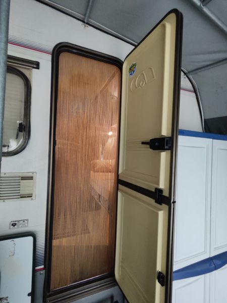 En venta Adria Adria Blanco 1997 Lleida foto 19