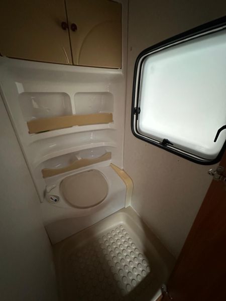 En venta Hobby 460 UFE + mover + aire + avance Blanco 2009 Tarragona foto 7