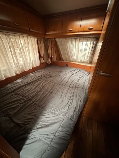 En venta Hobby 460 UFE + mover + aire + avance Blanco 2009 Tarragona foto 9