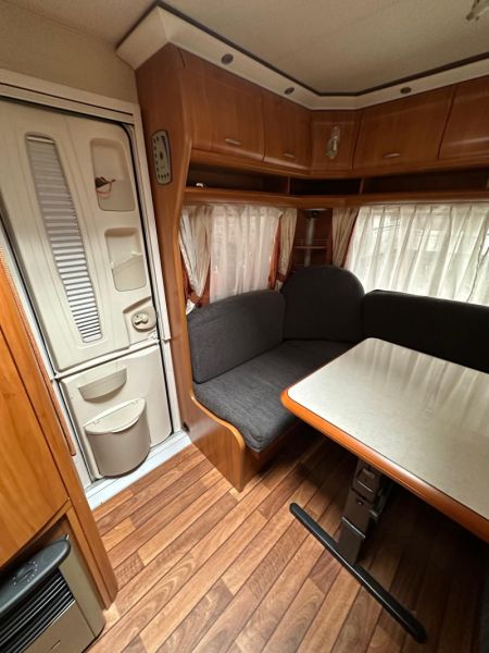 En venta Hobby 460 UFE + mover + aire + avance Blanco 2009 Tarragona foto 10