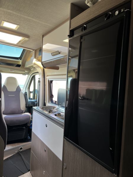 En venta Challenger V114 ANNIVERSARY EDITION Beige 2020 Alicante foto 2