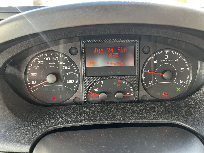 En venta Challenger V114 ANNIVERSARY EDITION Beige 2020 Alicante foto 6