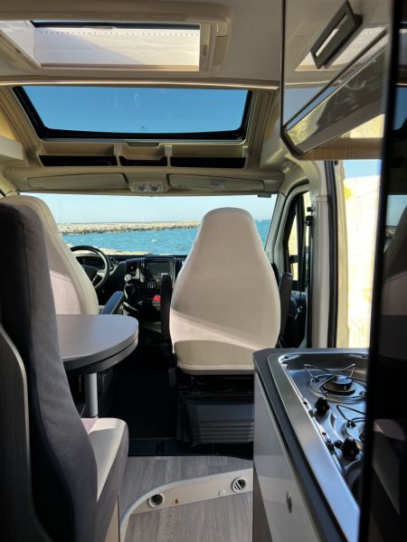 En venta Challenger V114 ANNIVERSARY EDITION Beige 2020 Alicante foto 7