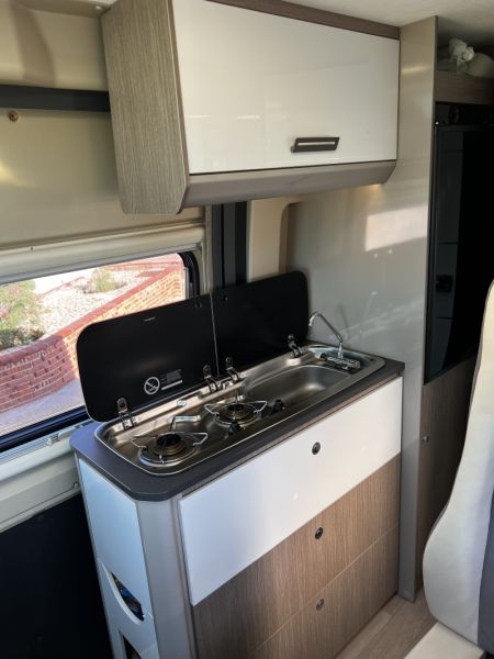 En venta Challenger V114 ANNIVERSARY EDITION Beige 2020 Alicante foto 8