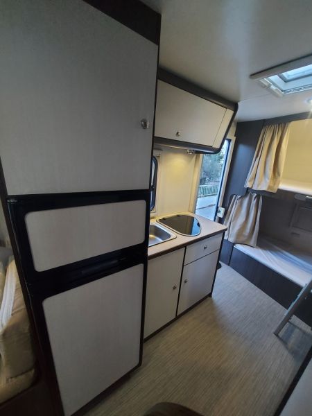 En venta Renault BLUE CAMP 71  Blanco 2016 Málaga foto 3