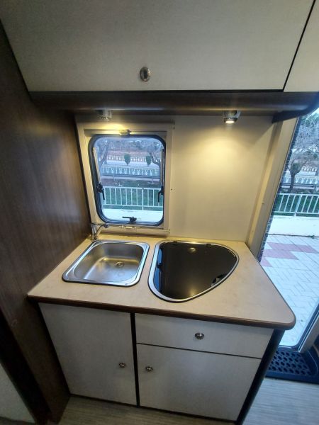 En venta Renault BLUE CAMP 71  Blanco 2016 Málaga foto 8