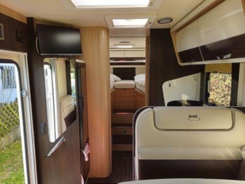 En venta McLouis Nevis 273 Blanco 2021 Madrid foto 4