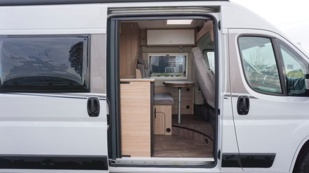 En venta Carado CVE 600 Blanco 2021 Barcelona foto 4