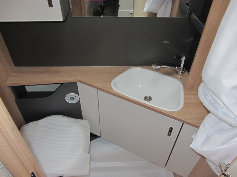 En venta Knaus SPORT 400 LKK Blanco 2026 Sevilla foto 8