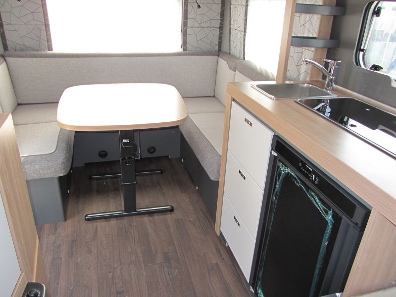 En venta Knaus SPORT 450 FU Blanco 2026 Sevilla foto 8