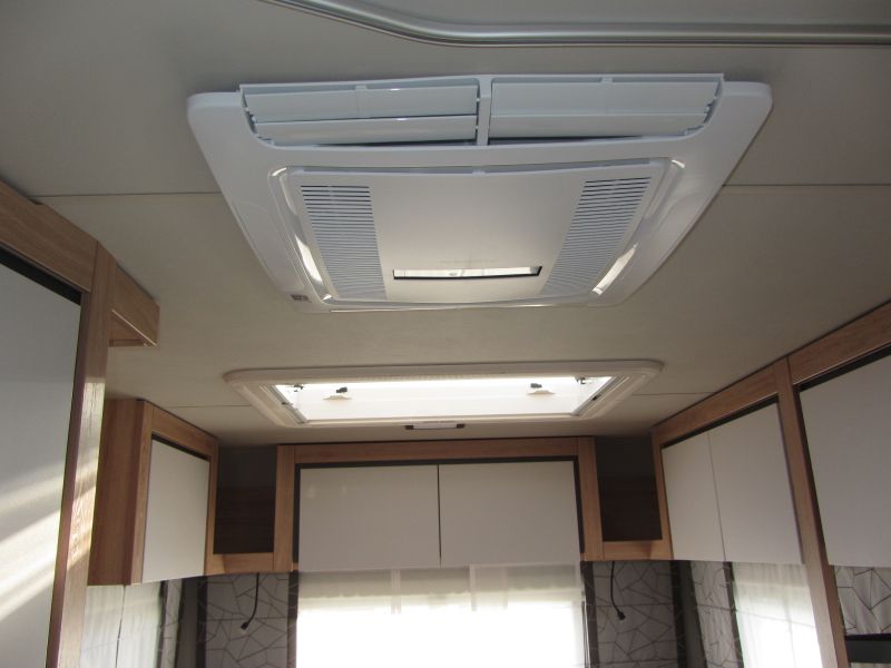 En venta Knaus SPORT 450 FU Blanco 2026 Sevilla foto 10