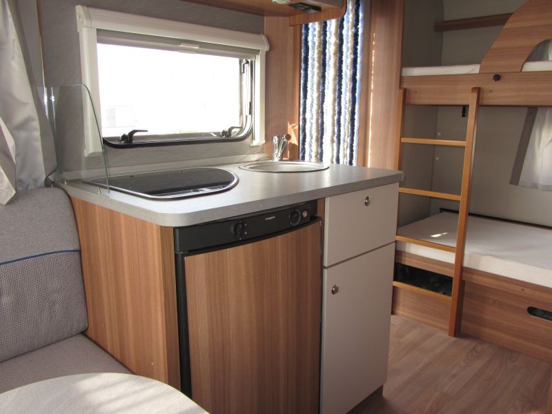 En venta Weinsberg CARAONE 400 LK Blanco 2019 Sevilla foto 6
