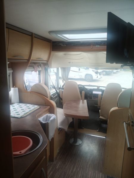 En venta Pilote Aventura 710G Blanco 2009 Barcelona foto 3