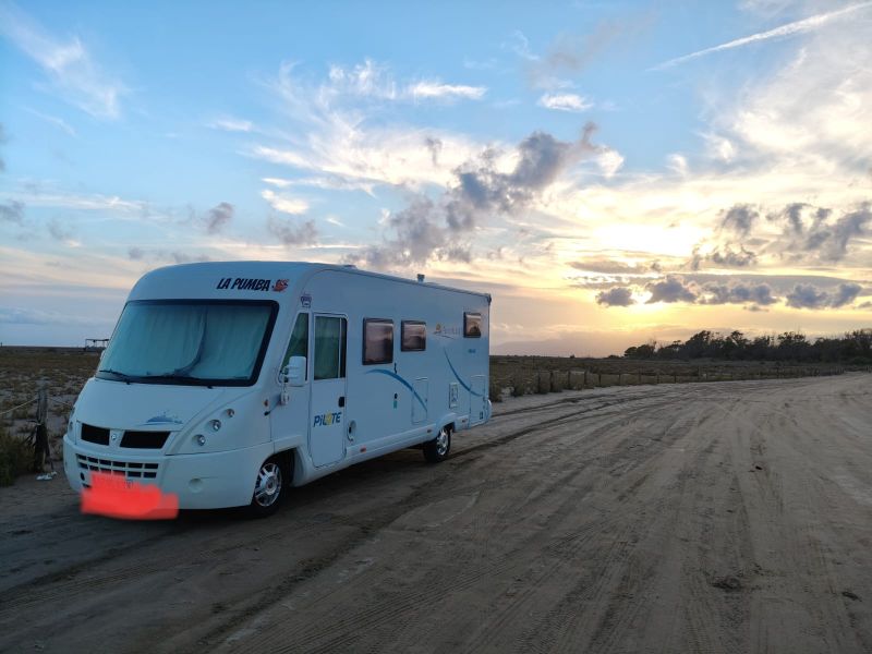 En venta Pilote Aventura 710G Blanco 2009 Barcelona foto 8